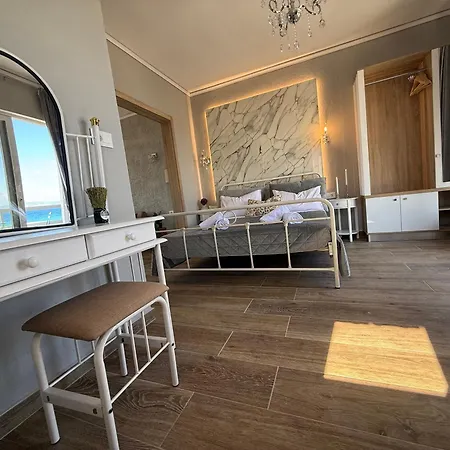 Beachfront Luxury With Panoramic Sea View * יאליסוס